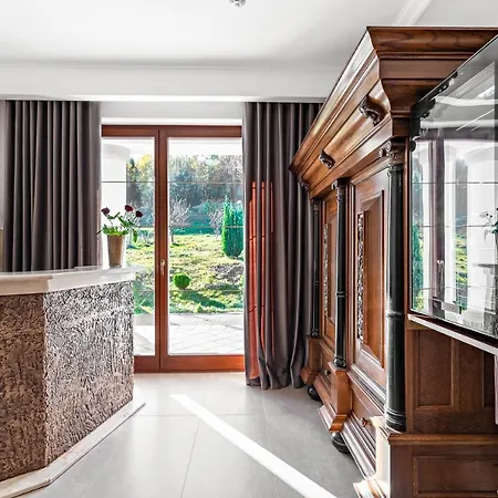 Nad Woda - Layla アパートホテル